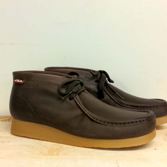 Clarks Stinson Hi Brown Oily - Picture 1 of 6